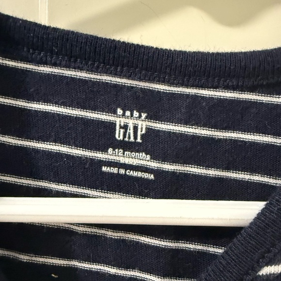 EUC Baby Gap Boy Jumper/Sweater/Button up Bundle - Picture 4 of 16